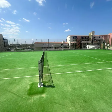 Gaia, Avec Piscine & Tennis 公寓